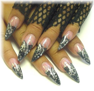 CHUNKY GLITTER AND ACRYLIC NAIL DESIGN